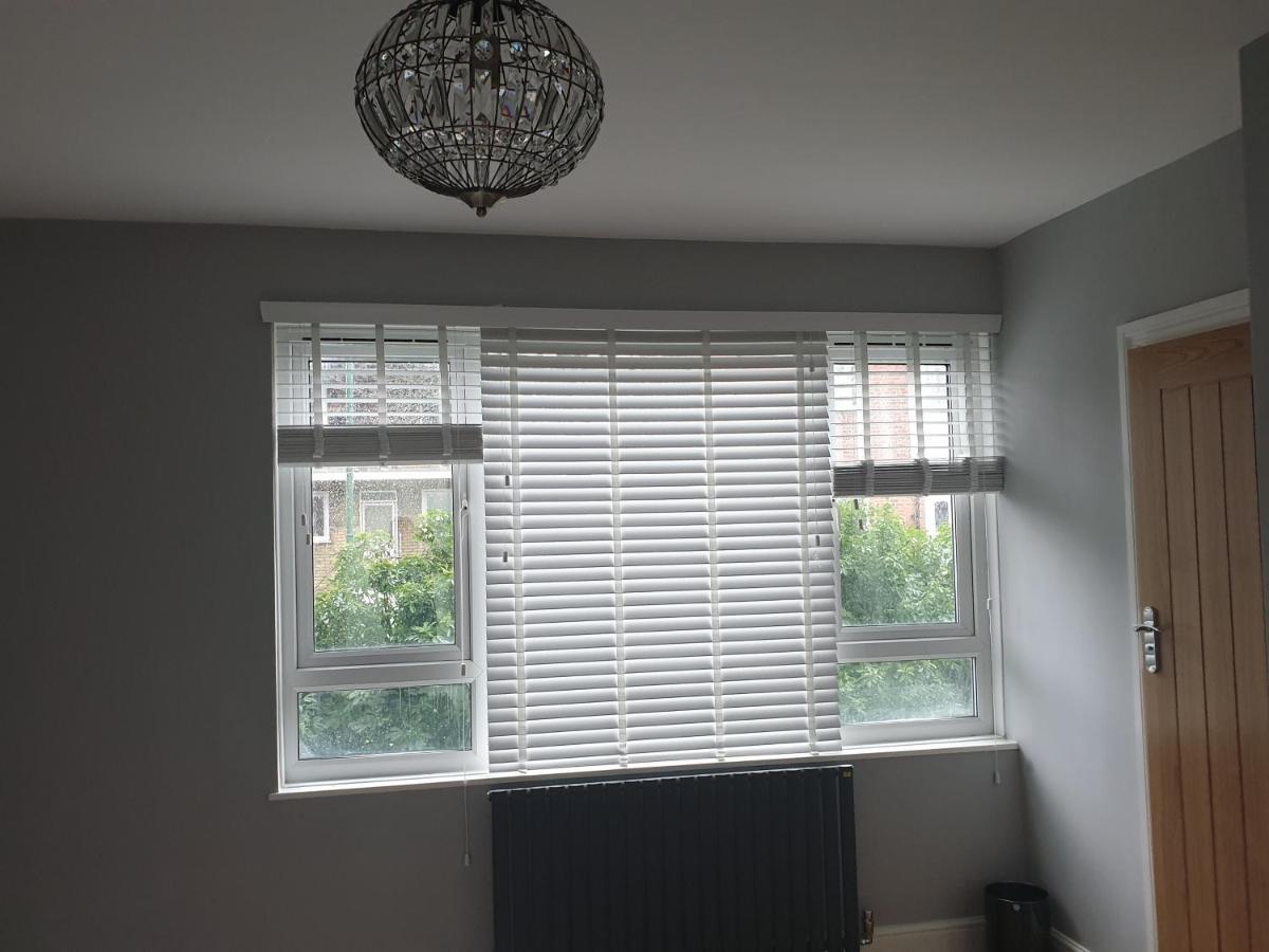 Bed and Breakfast Arsenal Highbury & Islington Beautifully Presented Лондон Экстерьер фото